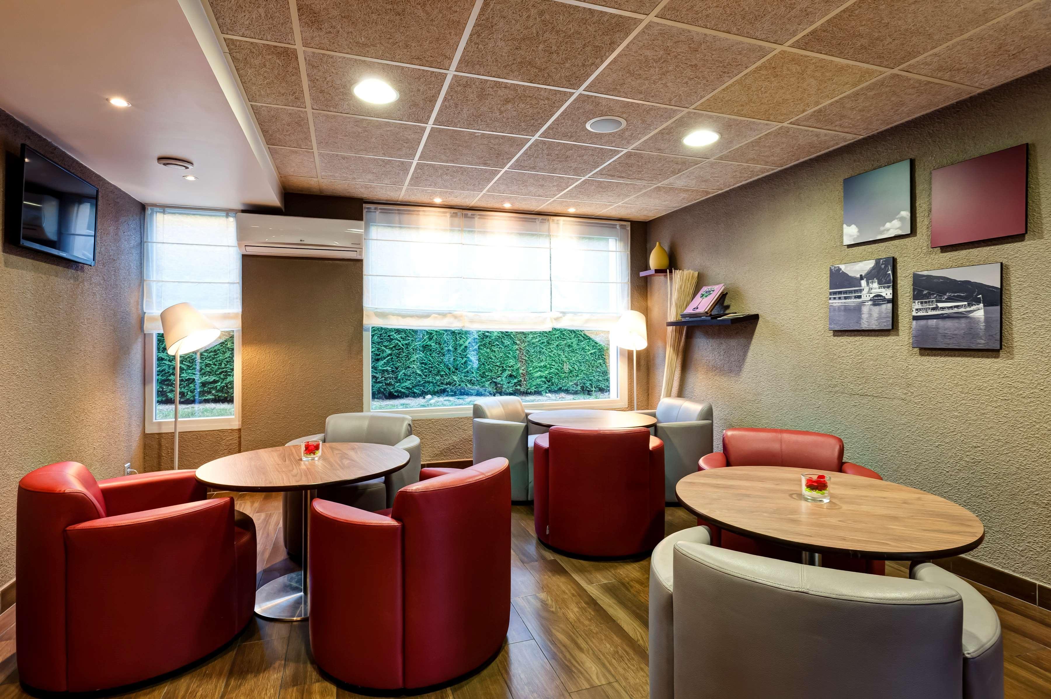Campanile Geneve - Ferney-Voltaire Hotel Exterior photo