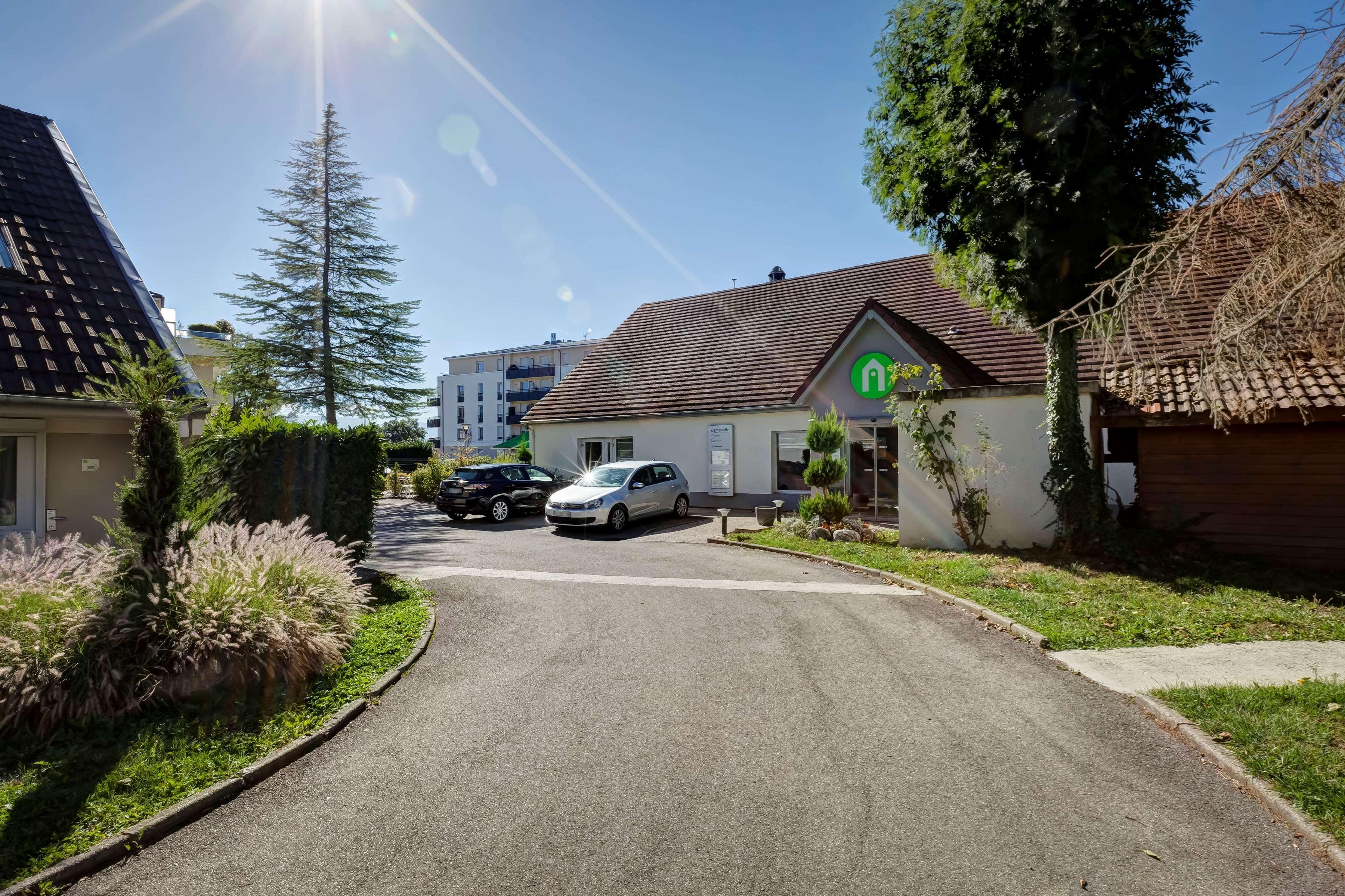 Campanile Geneve - Ferney-Voltaire Hotel Exterior photo